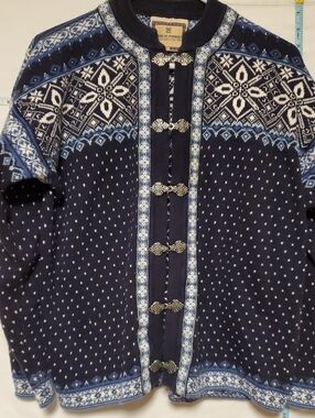 Dale of Norway Vintage Cotton Traditional Sweater Silver Clasps Soft Classic